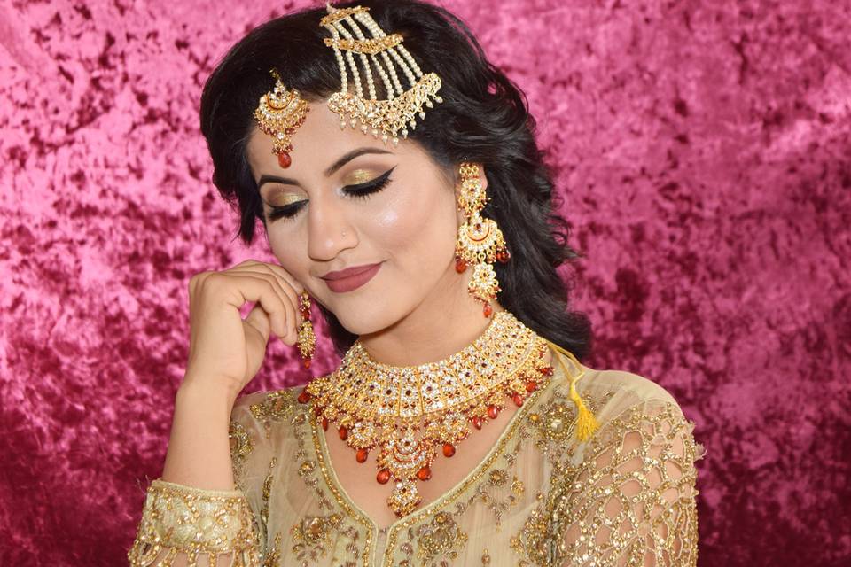 Beautiful Indian model bride - Monica