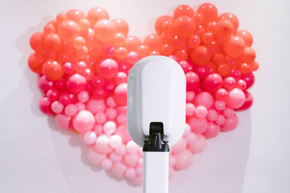 Salsa Booth with Balloon Heart