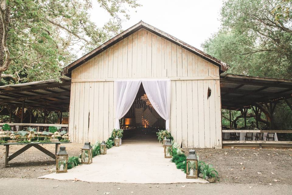 L+A's Barn Wedding at Dos Pueblos Ranch Santa Barbara