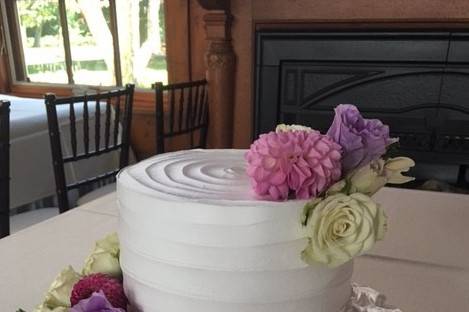 Two tier cake with flowers
