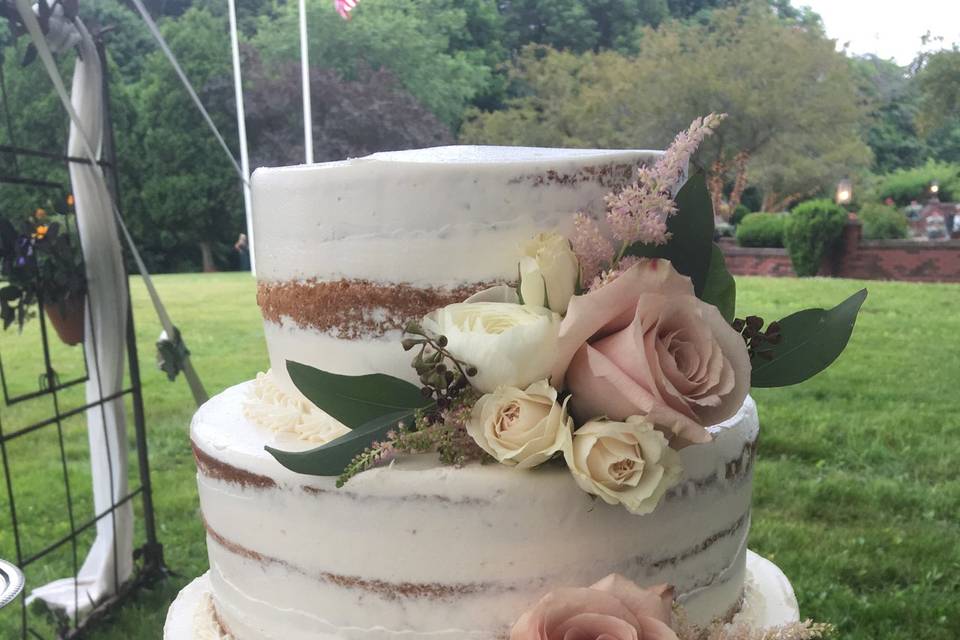 Romantic Estate Cake