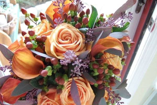 The bridal party flowers