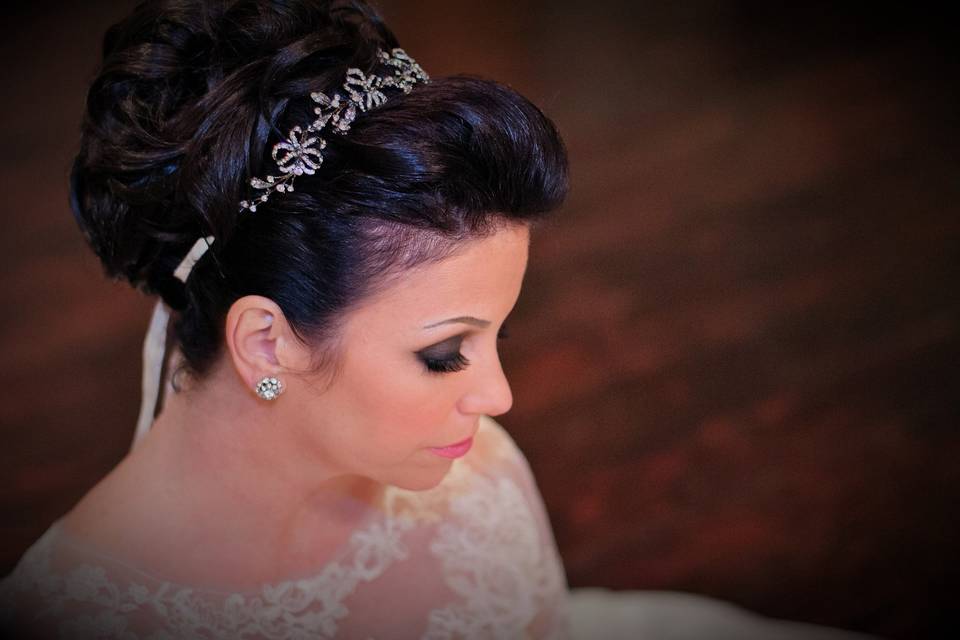 Crowned bride