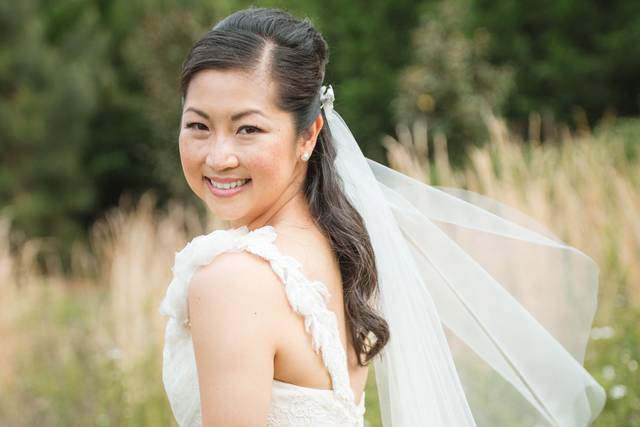 Bride at Vinewood Plantation