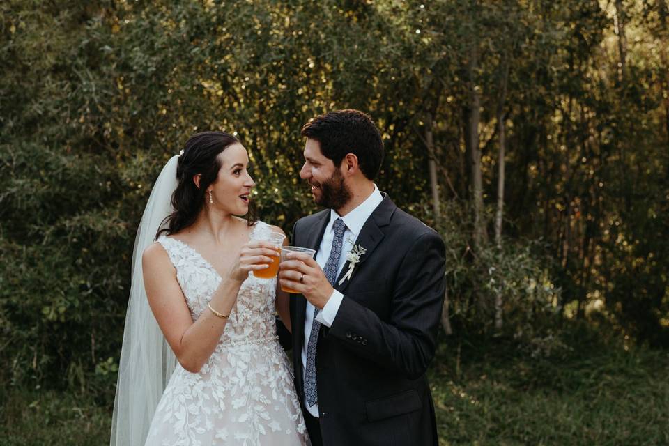 Beer-drinking bride and groom