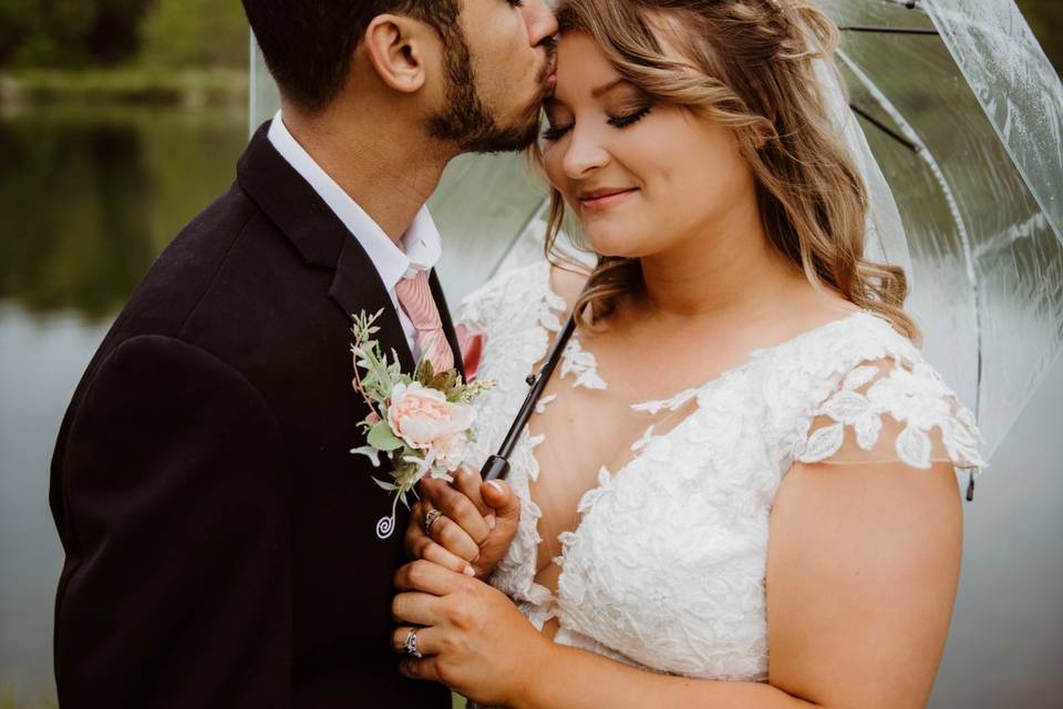 Rainy day kisses