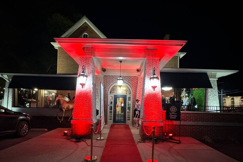 Red carpet entry!