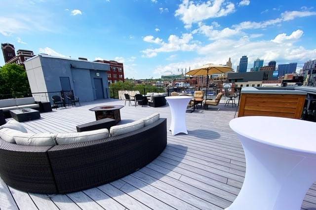 Luxurious setting