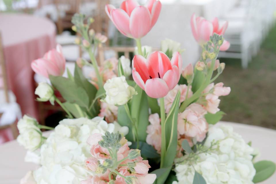 Floral centerpiece