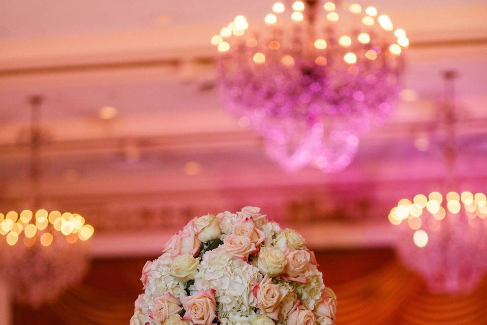 Flower arrangement on the table