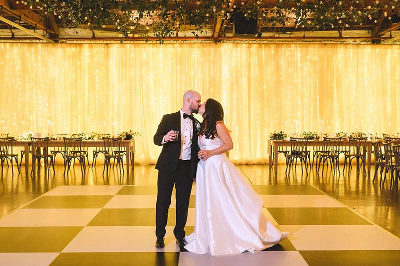 Lighting, backdrop, dancefloor