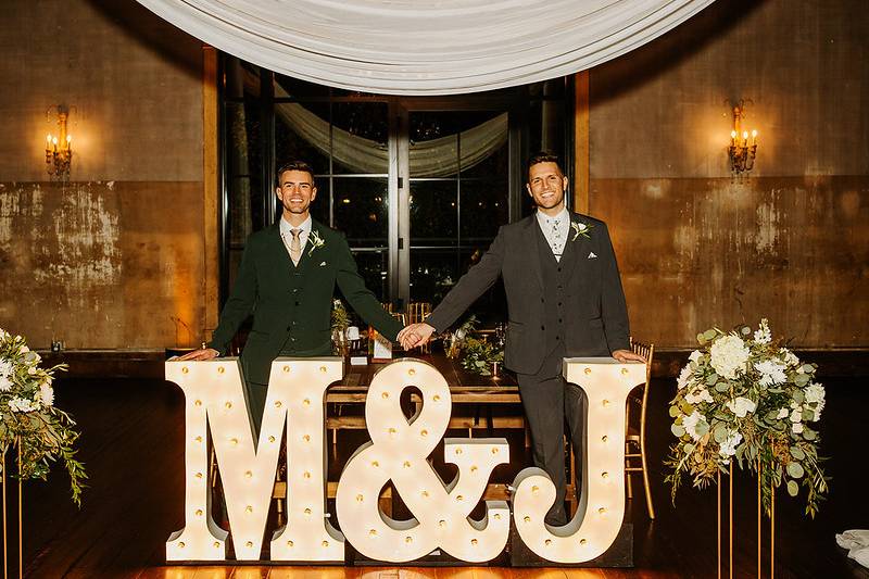 Marquee letters