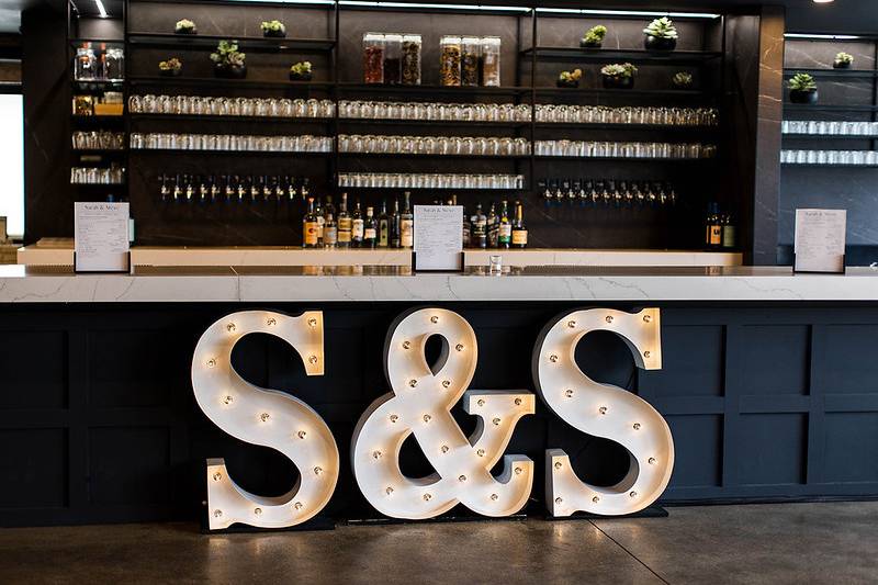 Marquee letters
