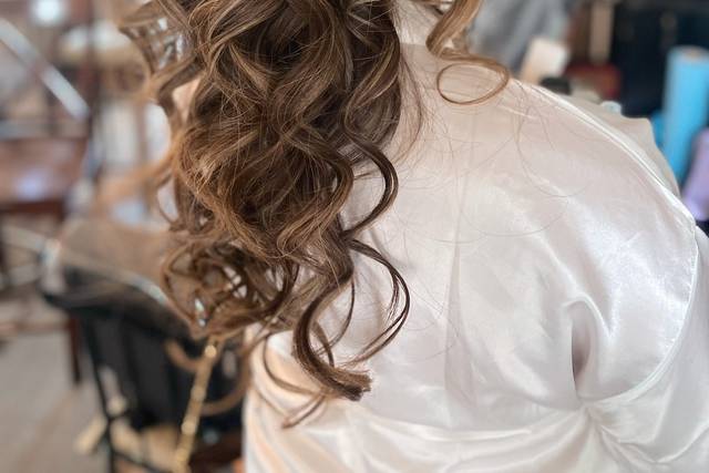 Bridesmaid hair