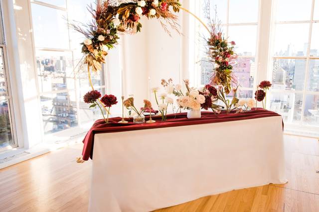 Sweetheart table
