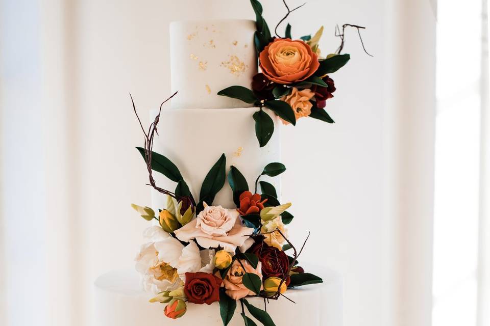 Stunning fall wedding cake