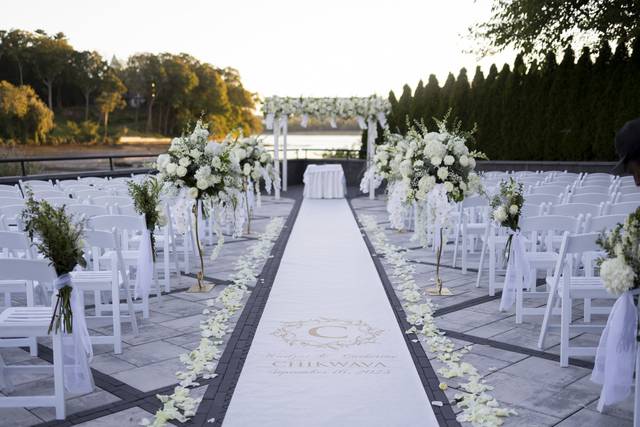 The Kairos Moment Wedding & Event Planners, LLC