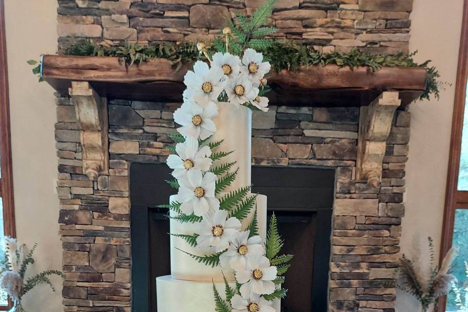 Elegant five-tier wedding cake