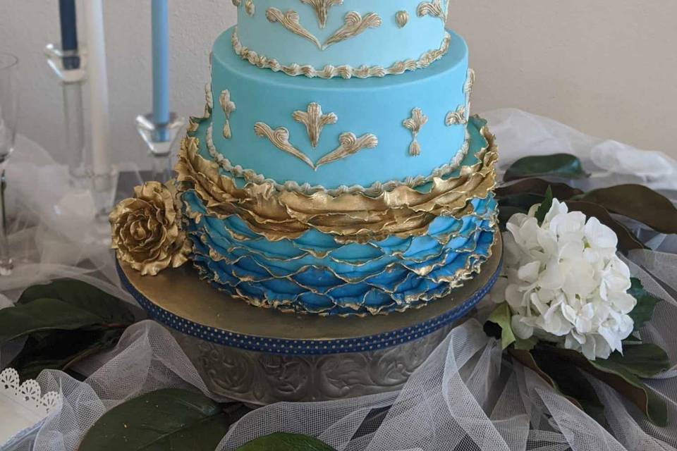 Shades of Blue Antique cake