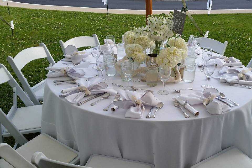 White table setting