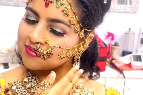 INDIAN BRIDAL MAKE UP