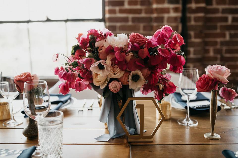 Hollywood Loft Table decor