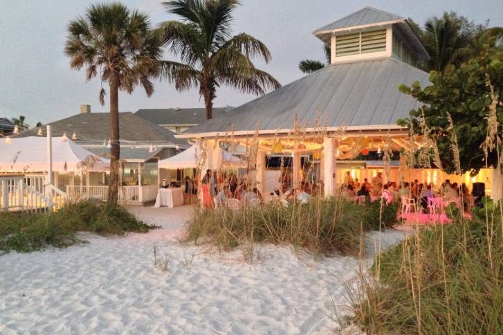 Beach Wedding / Receptions