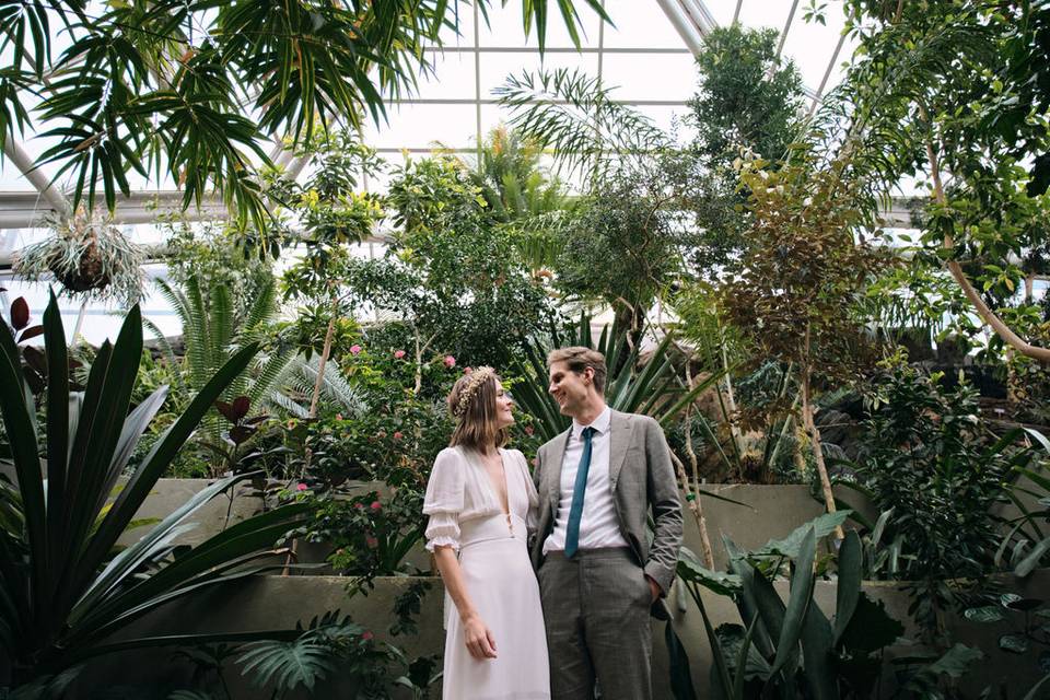 Couple at Brooklyn Botanic Gar