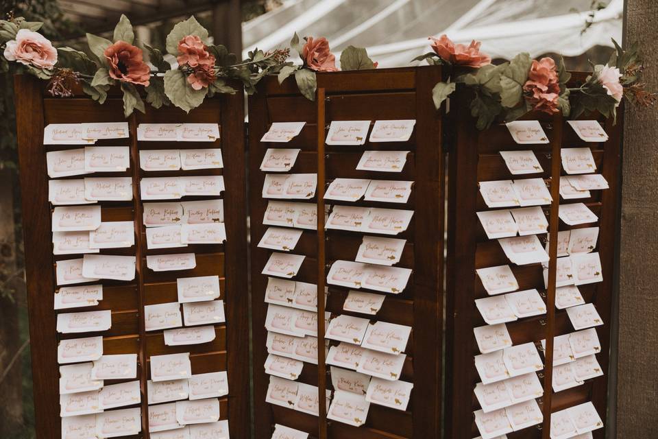 Escort card shutters