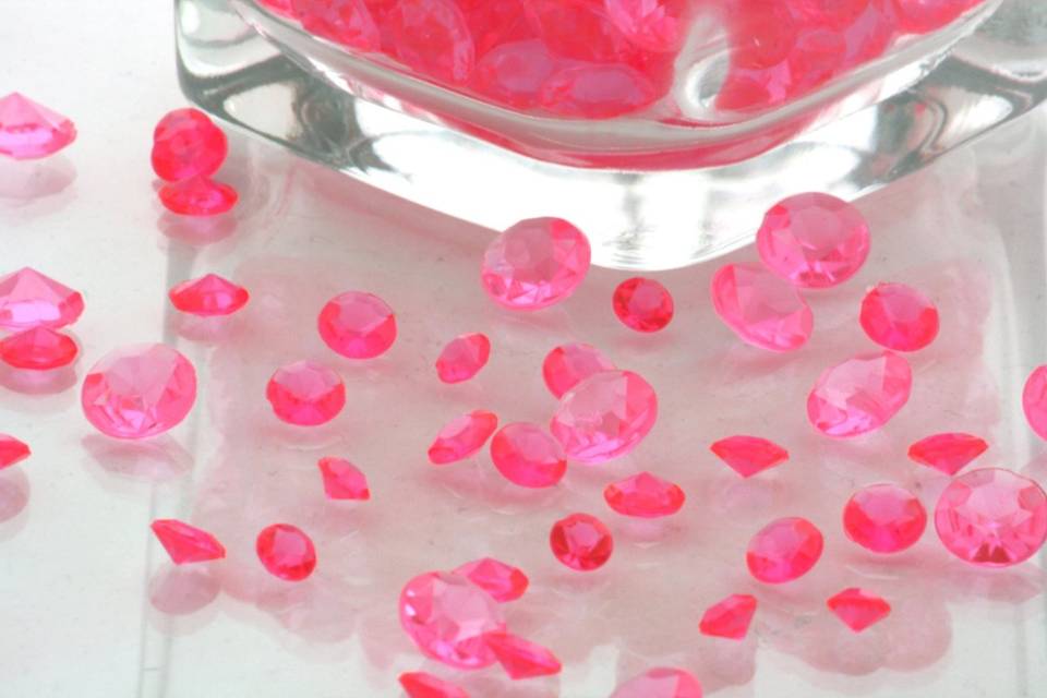 Neon Pink diamond confetti