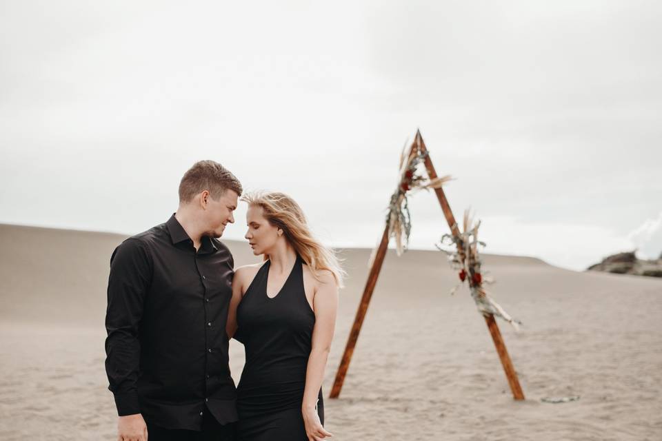 Sand dunes elopement wed
