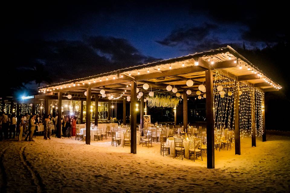 Beach reception space