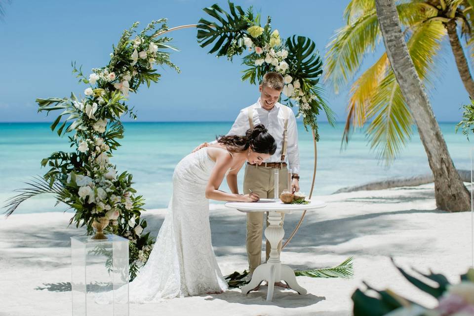Small Wedding on Saona Island