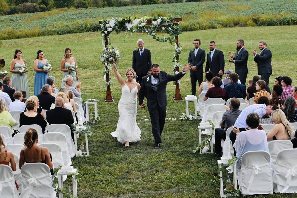 Wood arbor ceremony