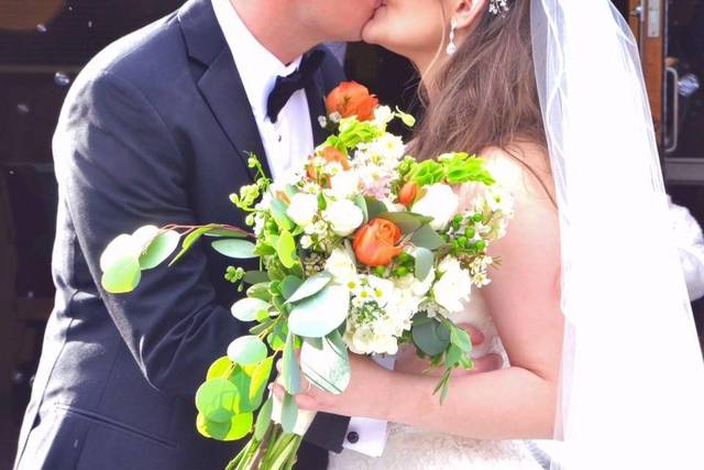Wedding kiss