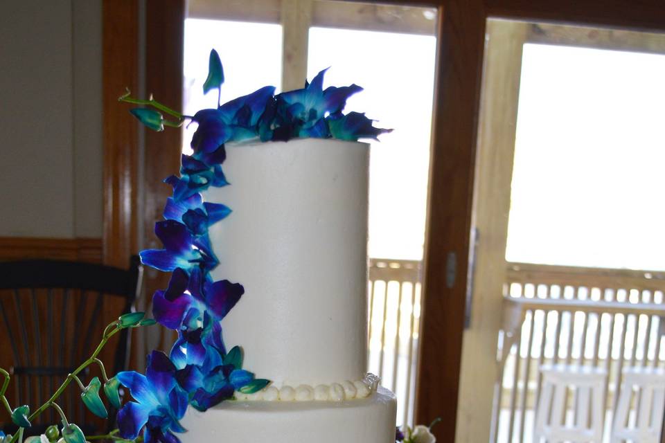 Beautiful Orchid Cake