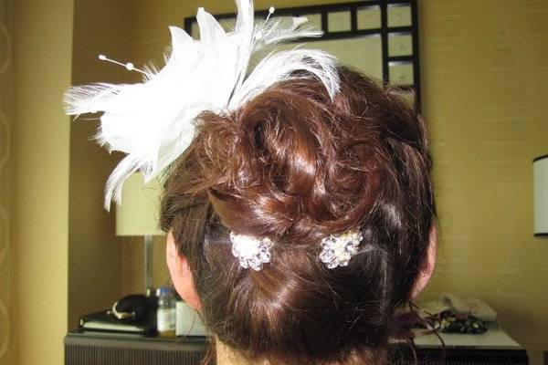 Feather hair ornament