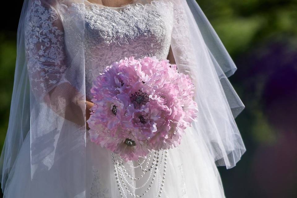 Pink brooch bouquet