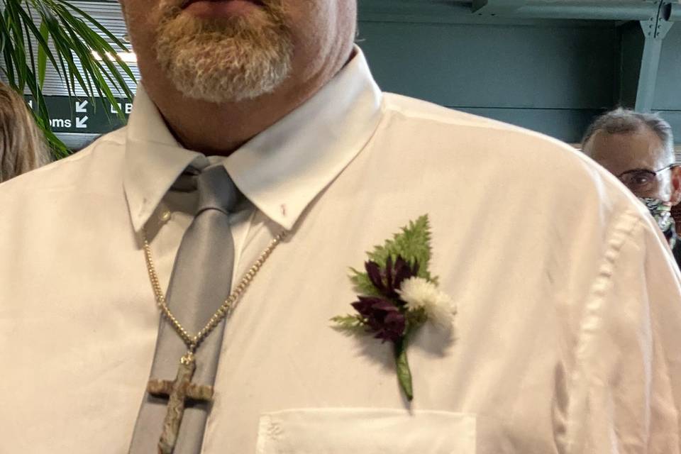 Amy & Brian boutonnière