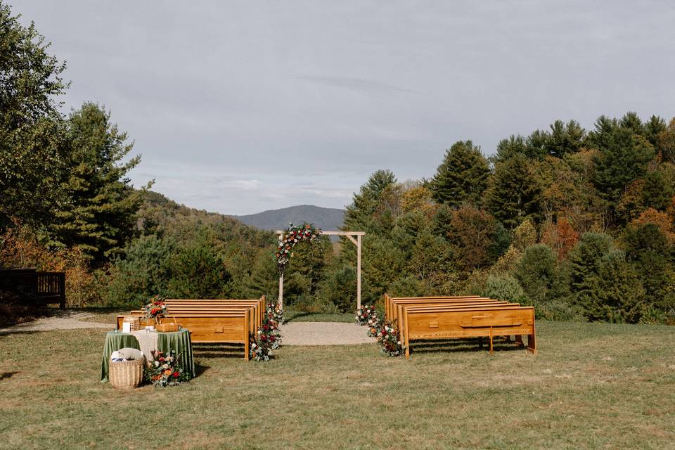 Fall pews