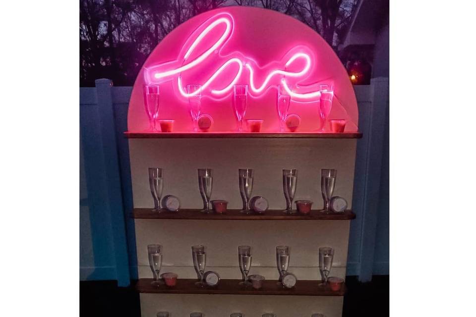 Love sign champagne wall