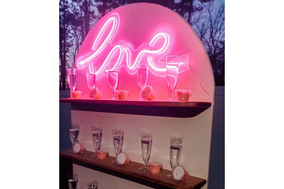 Love sign champagne wall