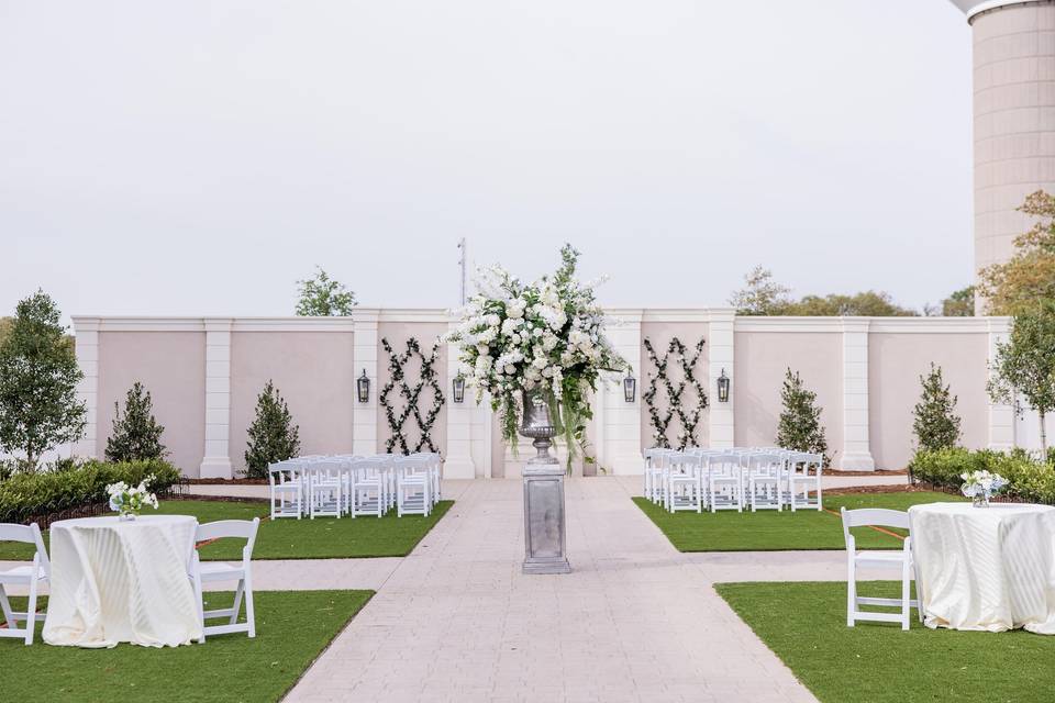 Intimate courtyard ceremony