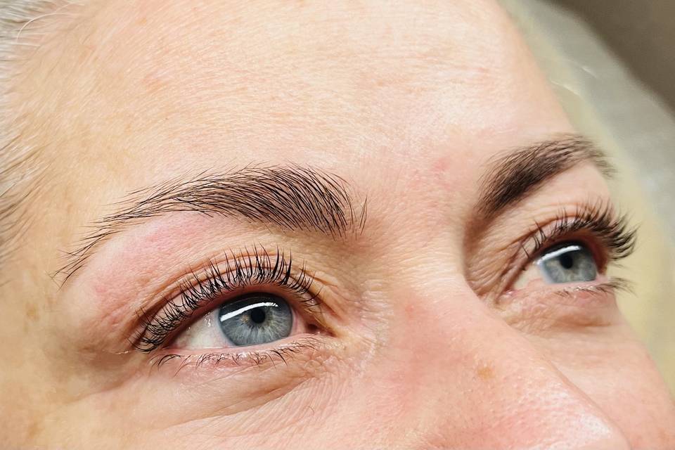 Lash Lift and Tint