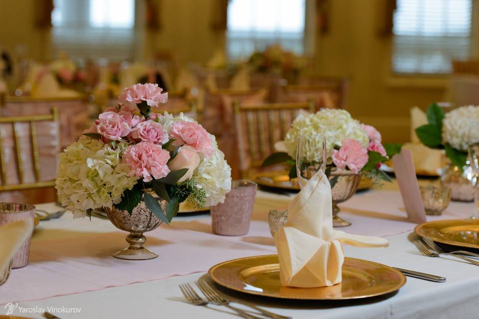 Pink and white decors