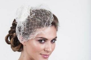 Hair by Lauren DeCosimo
Headpiece from Happily Ever Borrowed
Photography by Casey Fachett Photography