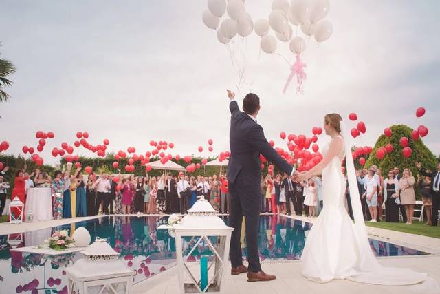 Beautiful outdoor wedding