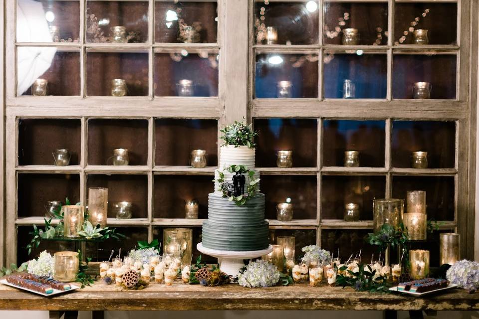 Cake table setup