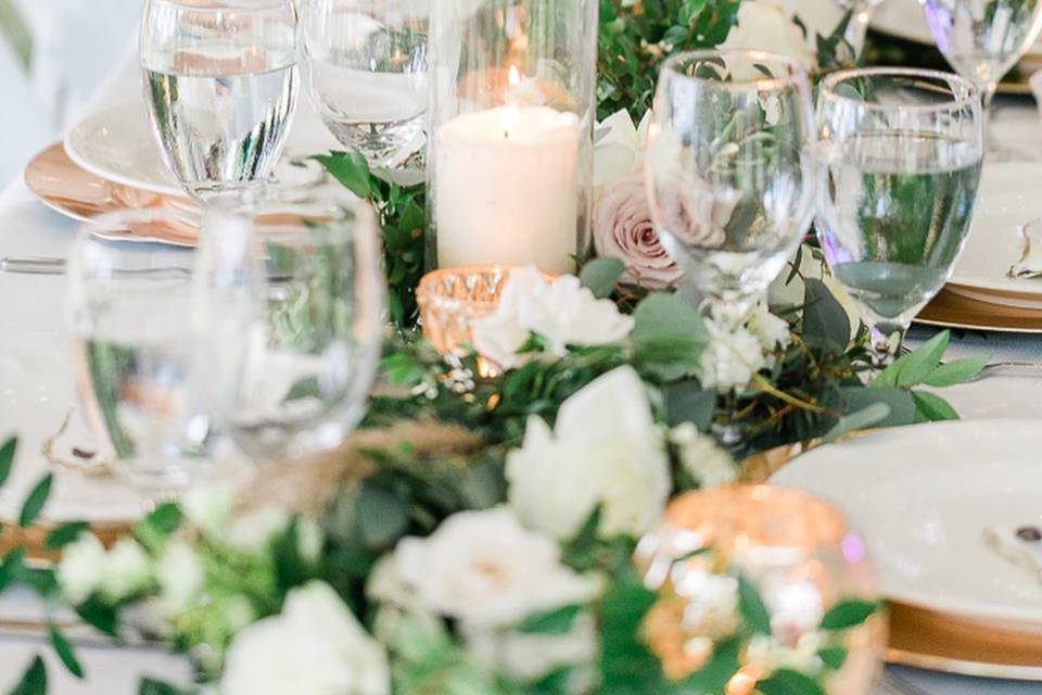 Garland Tablescape