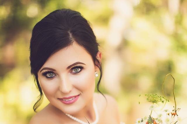 Elegant bridal makeup